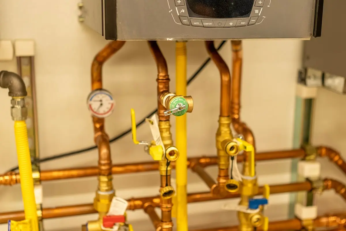 Licensed technician providing Emergency Plumbing for a homeowner in Merchantville